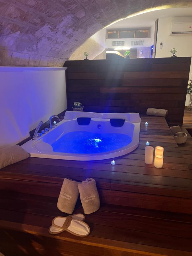 Lc Luxury Apartment 바리 외부 사진