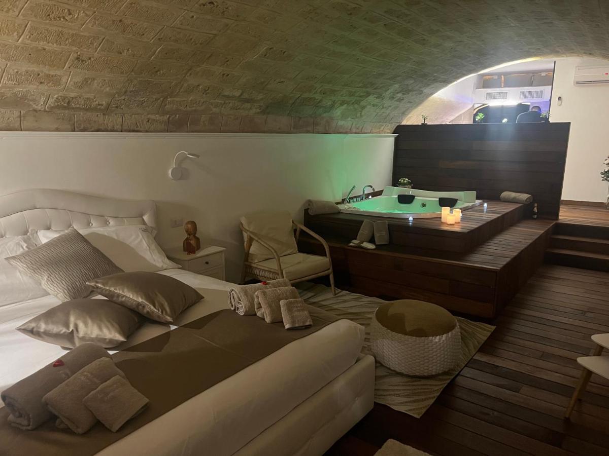 Lc Luxury Apartment 바리 외부 사진