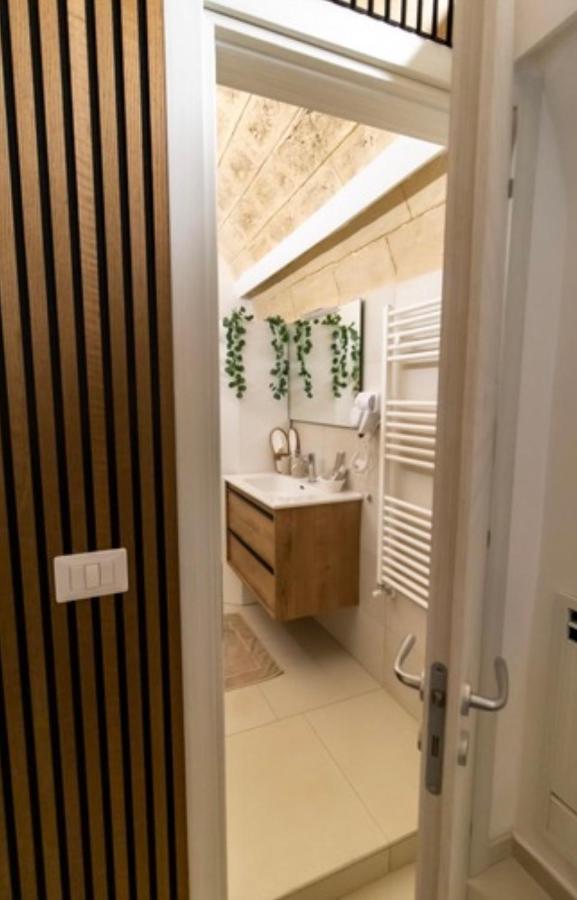 Lc Luxury Apartment 바리 외부 사진