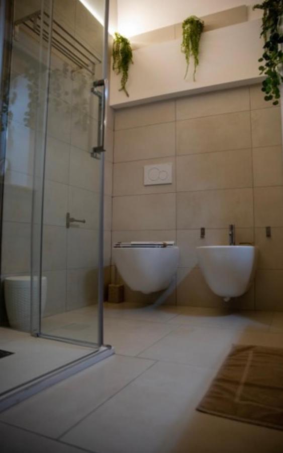 Lc Luxury Apartment 바리 외부 사진